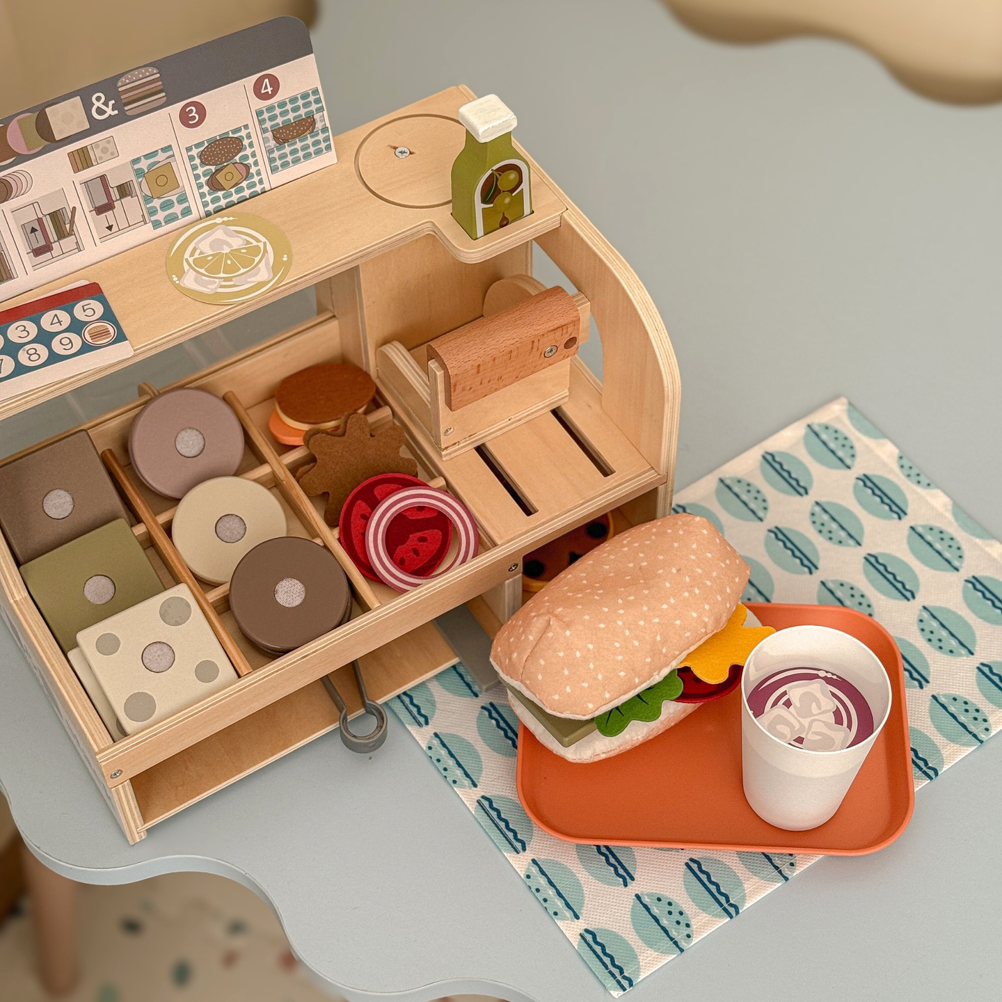 Puinen voileipäbaari - ravintola