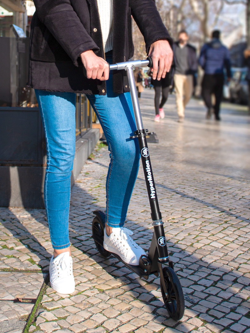 HyperMotion ROCKSTER skootteri - Musta