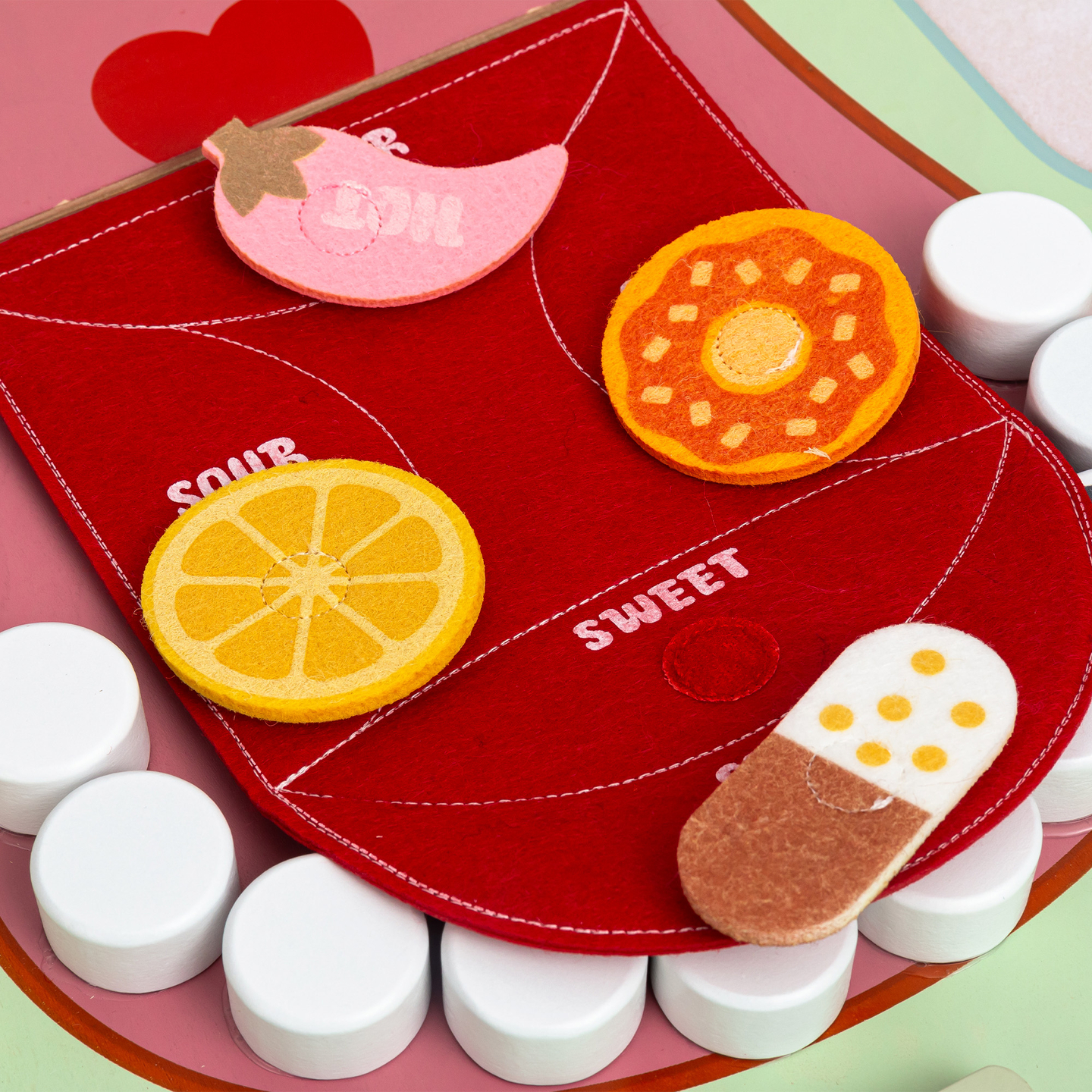 Puinen Montessori-opetuslauta Pieni hammaslääkäri - hammasharja, hammastahna, irrotettavat hampaat, peili, ruoka, makujen oppiminen