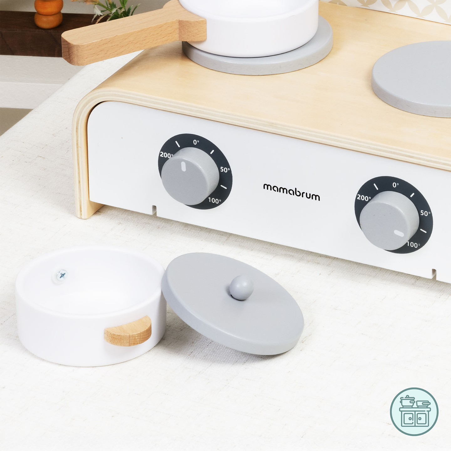 Mamabrum puinen kokoontaitettava keittiö lapsille - setti ruukuilla, keittiötarvikkeilla ja säilytystilalla