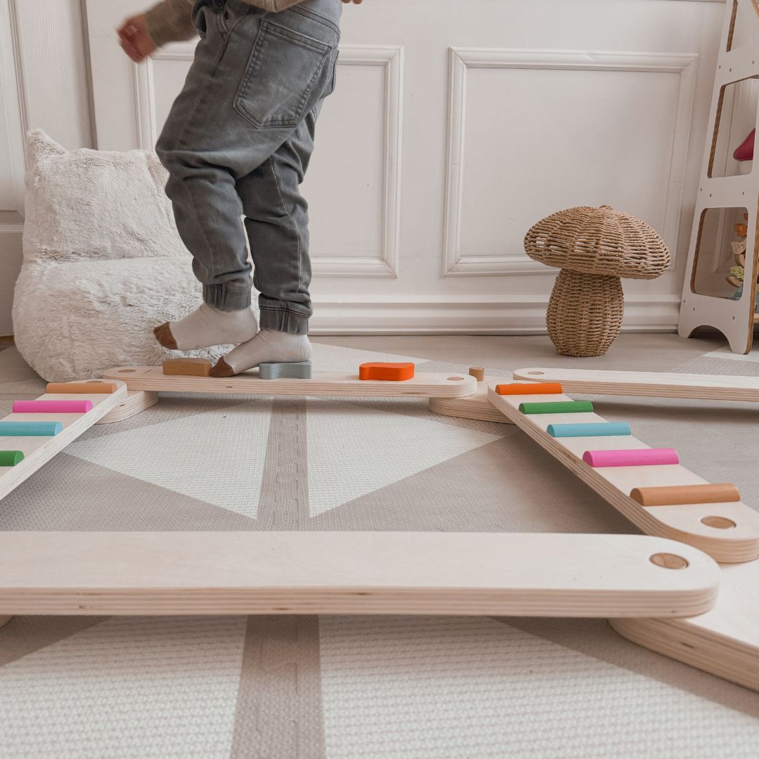 Puinen tasapainorata - aistipolku - 14 elementtiä