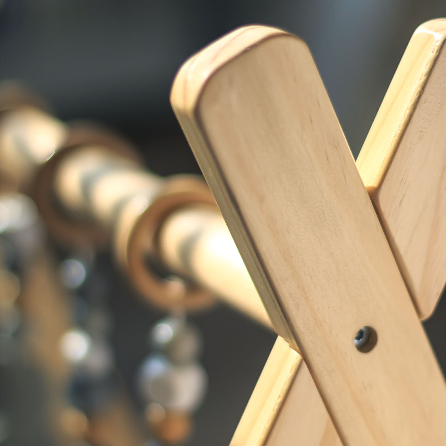 Baby Gym puinen kasvatusteline - väri harmaa