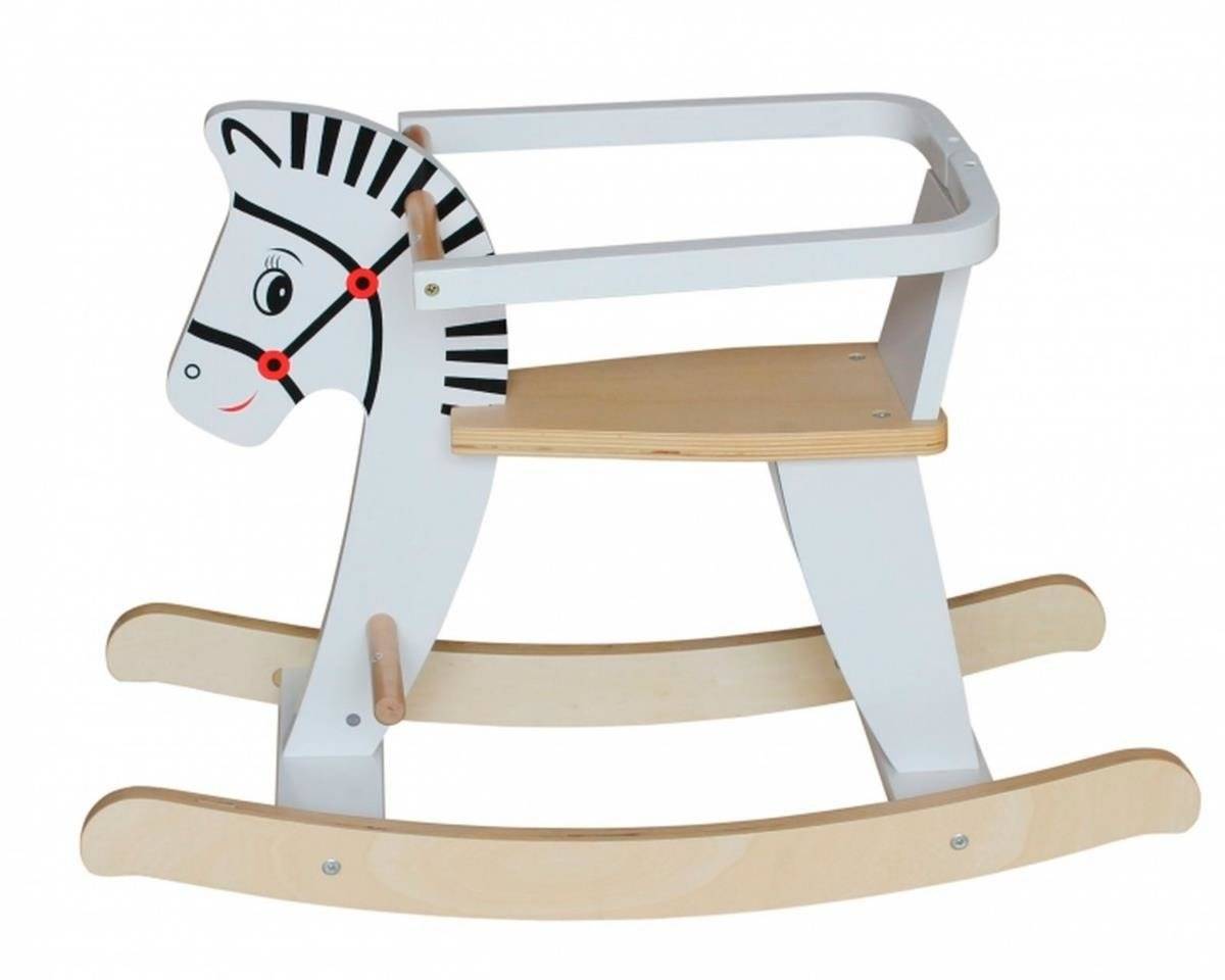 Puinen keinuhevonen kaiteilla K11