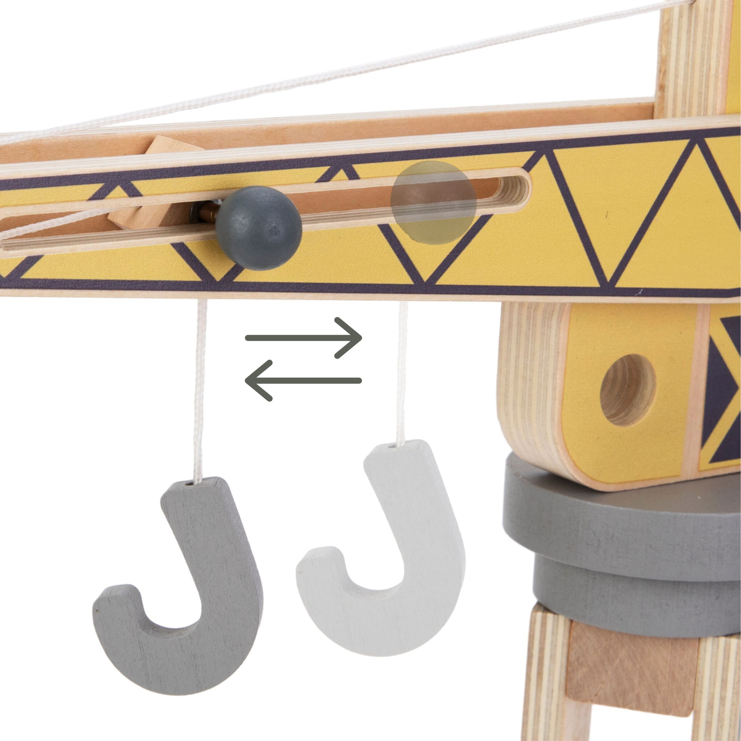 Puurakennustyömaa, jossa on suuri liikkuva nosturi ja ajoneuvoja, torninosturi