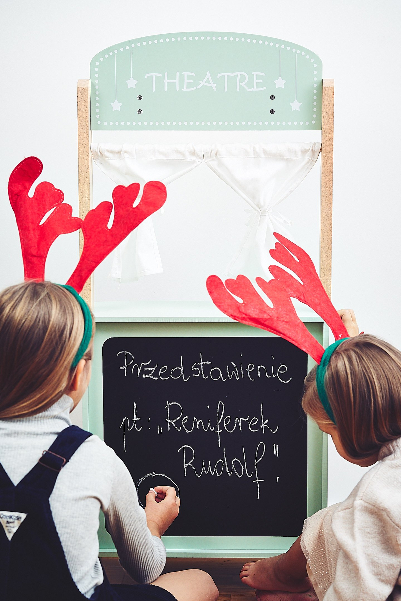 Suuri puukauppa - koju ja teatteri 2 in 1, jossa on vaaka, maksupääte, hedelmiä ja vihanneksia