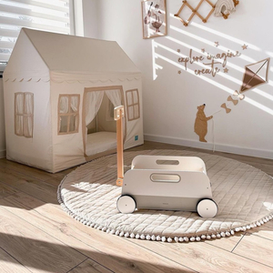 Puinen lelukärry - vetovaunu