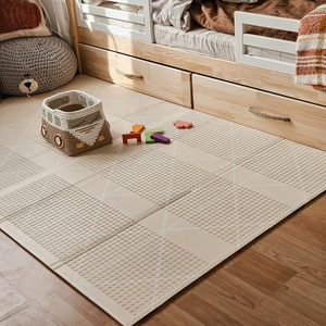 Kaksipuolinen kokoontaitettava vaahtomuovimatto 180 x 120 x 1cm - Charming Town/hiekkapohjainen beige