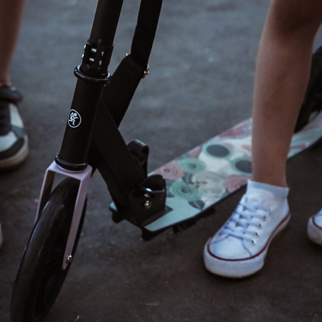 Kaksipyöräinen kaupunkiskootteri VIBE Pink HyperMotion - 100 kg