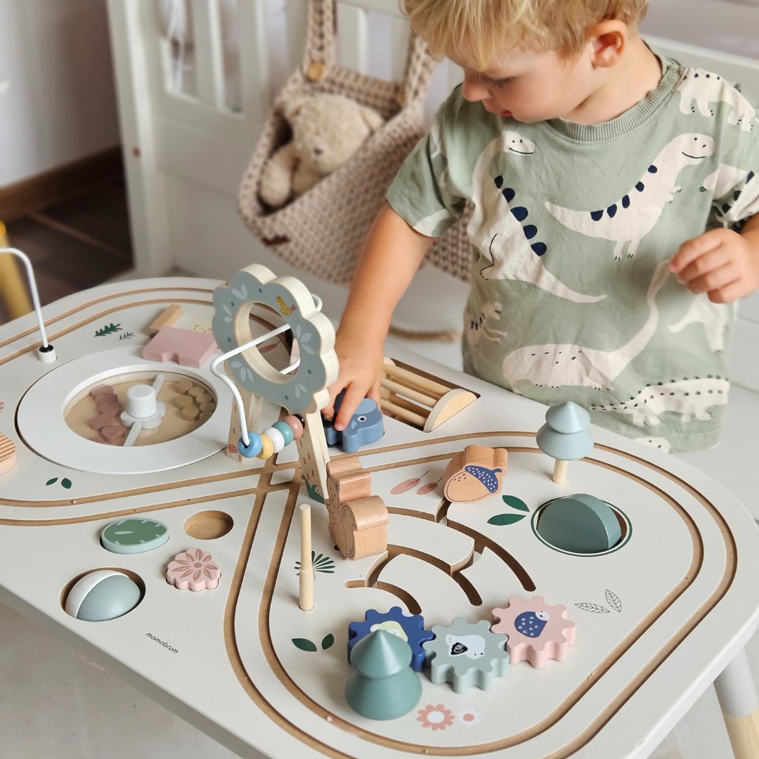 Opetuspuupöytä 10in1, jossa on eläimiä ja juna