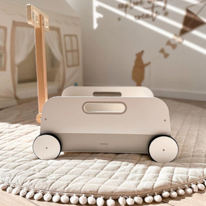 Puinen lelukärry - vetovaunu