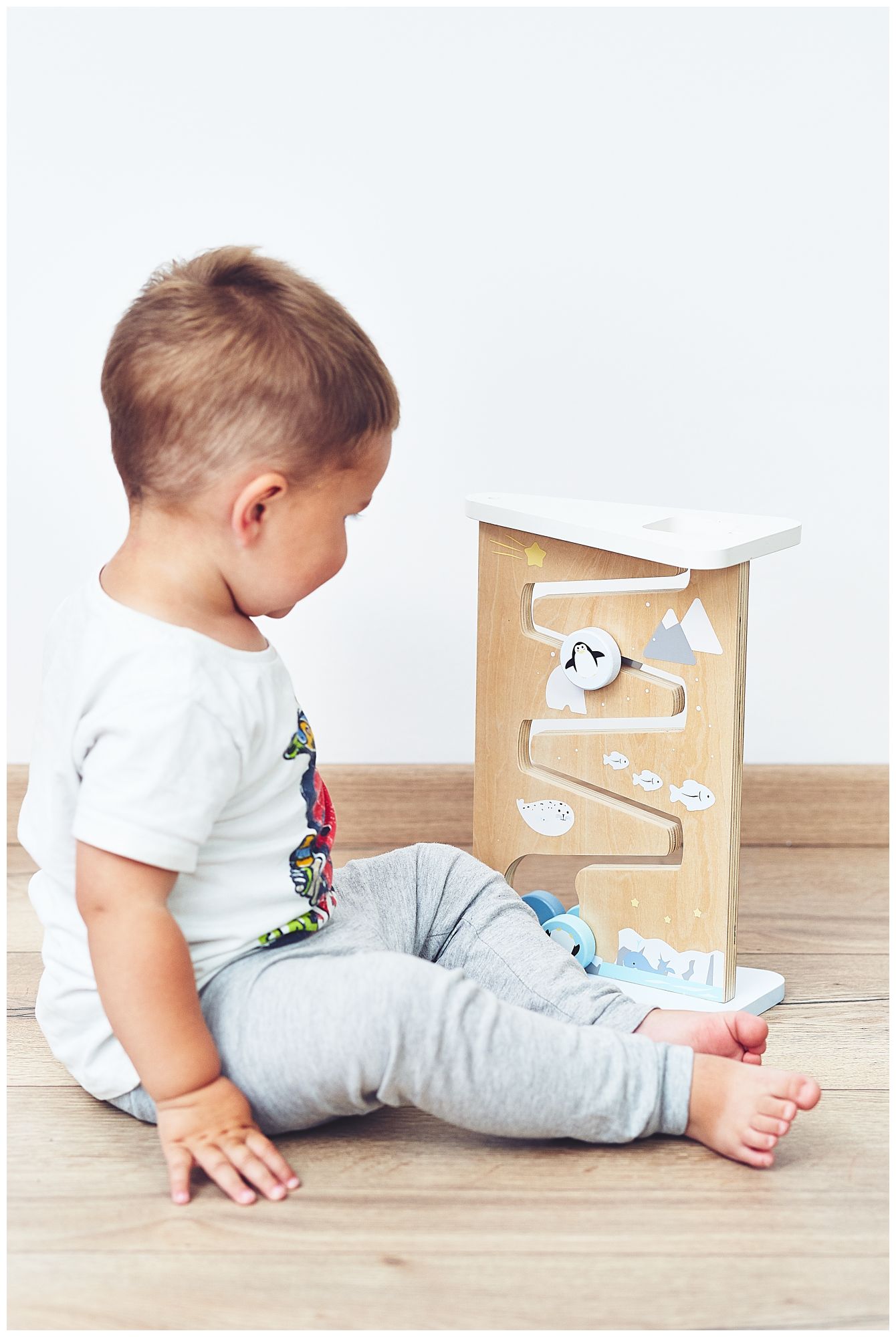 Puinen kaksipuolinen aistien käsittelytaulu