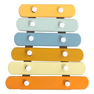 Lasten instrumenttisarja, jossa on norsuaiheinen kuvio