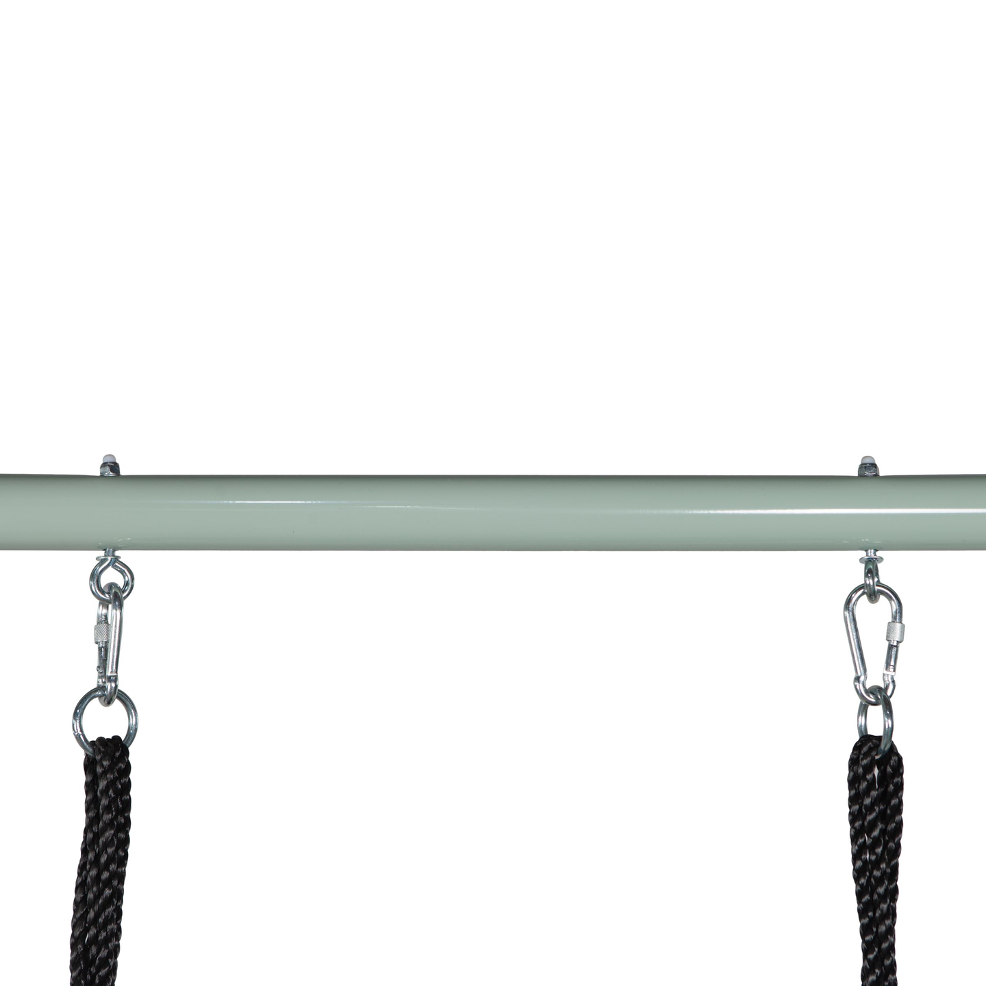 Haikaranpesätyyppinen puutarhakeinu rungolla ja köysillä