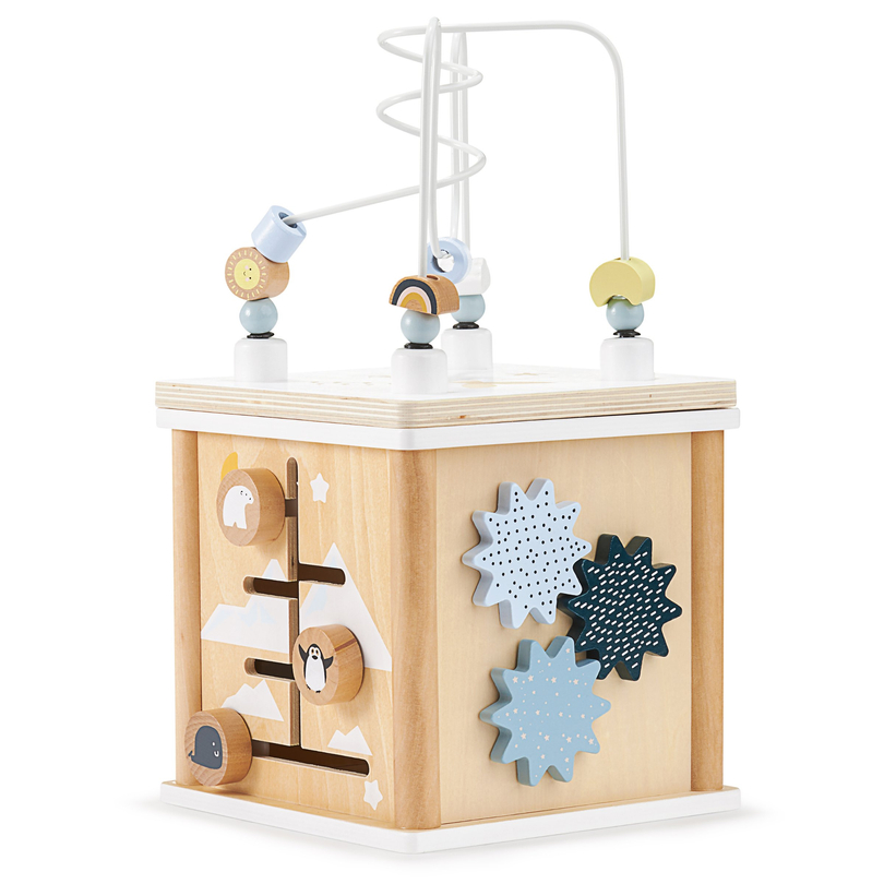 Puinen opettavainen kuutio, jossa on lomitus - muodonlajittelija