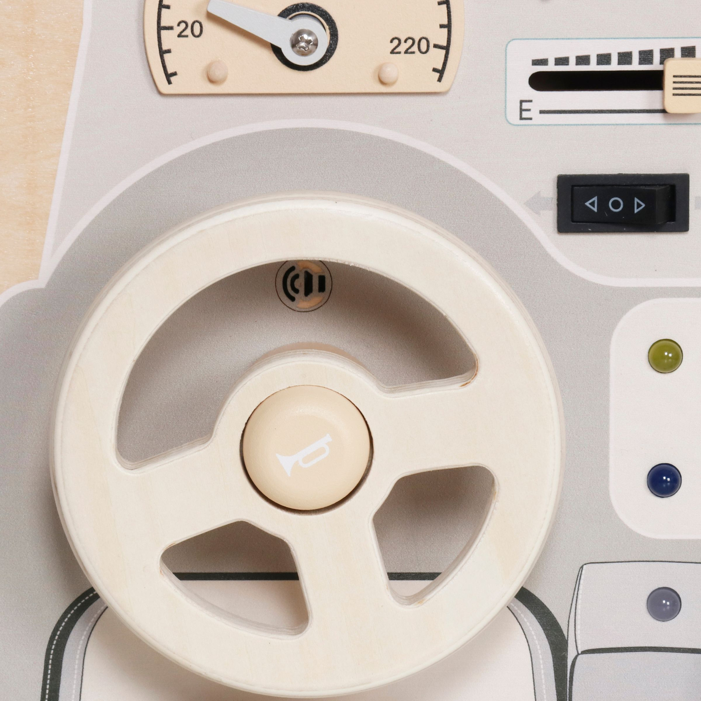 Montessori puinen leikkilauta pienille lapsille - auton kojelauta