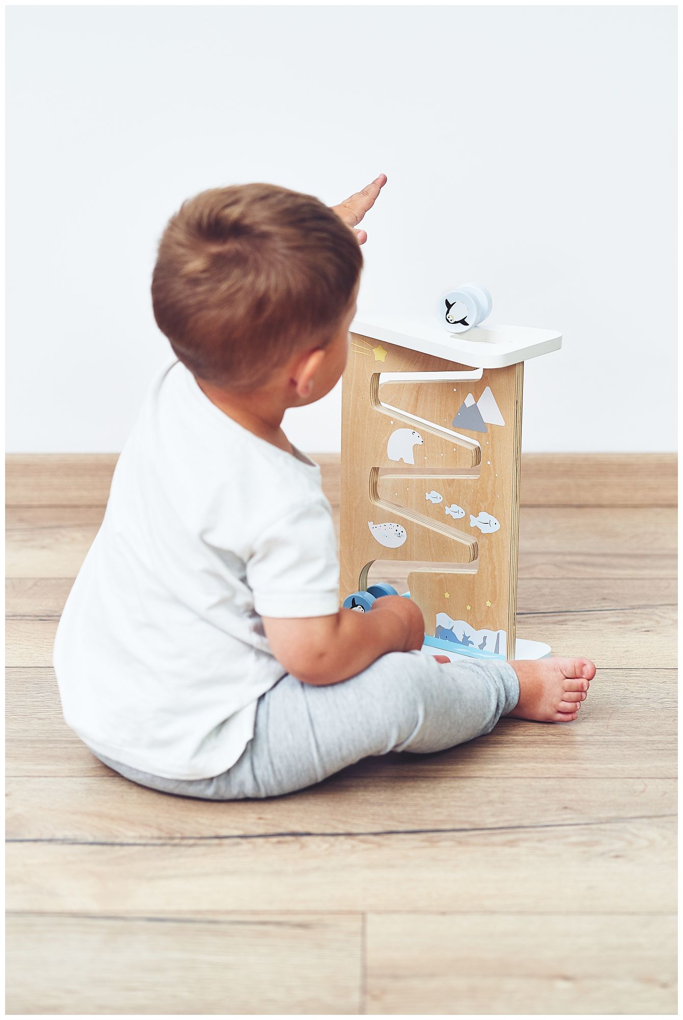 Puinen kaksipuolinen aistien käsittelytaulu