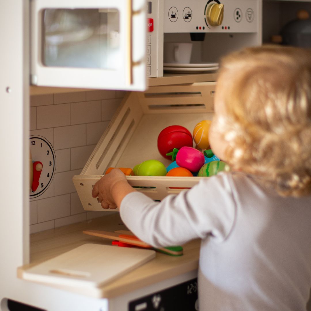 Puiset hedelmät ja vihannekset leikkaamista varten