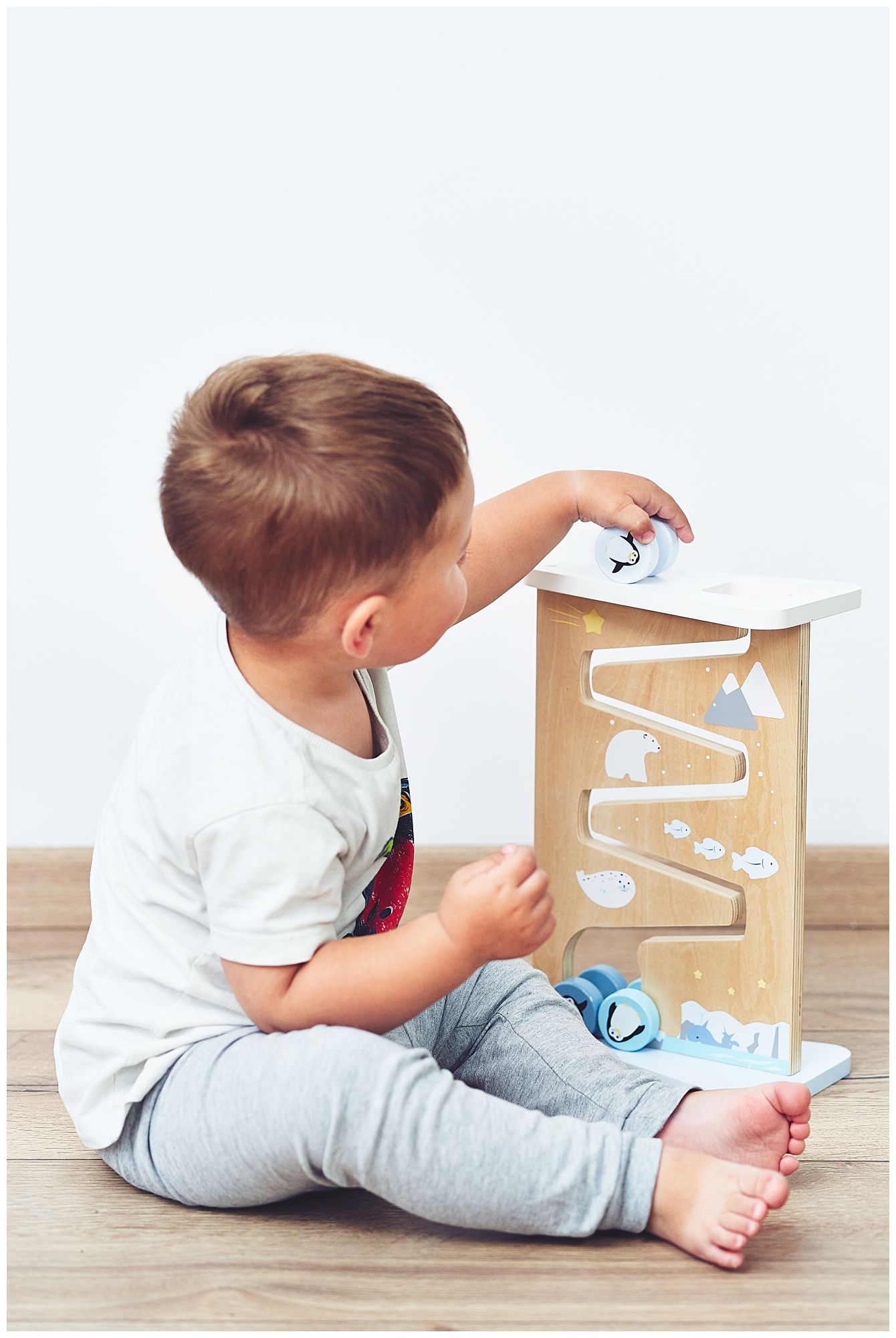 Puinen kaksipuolinen aistien käsittelytaulu