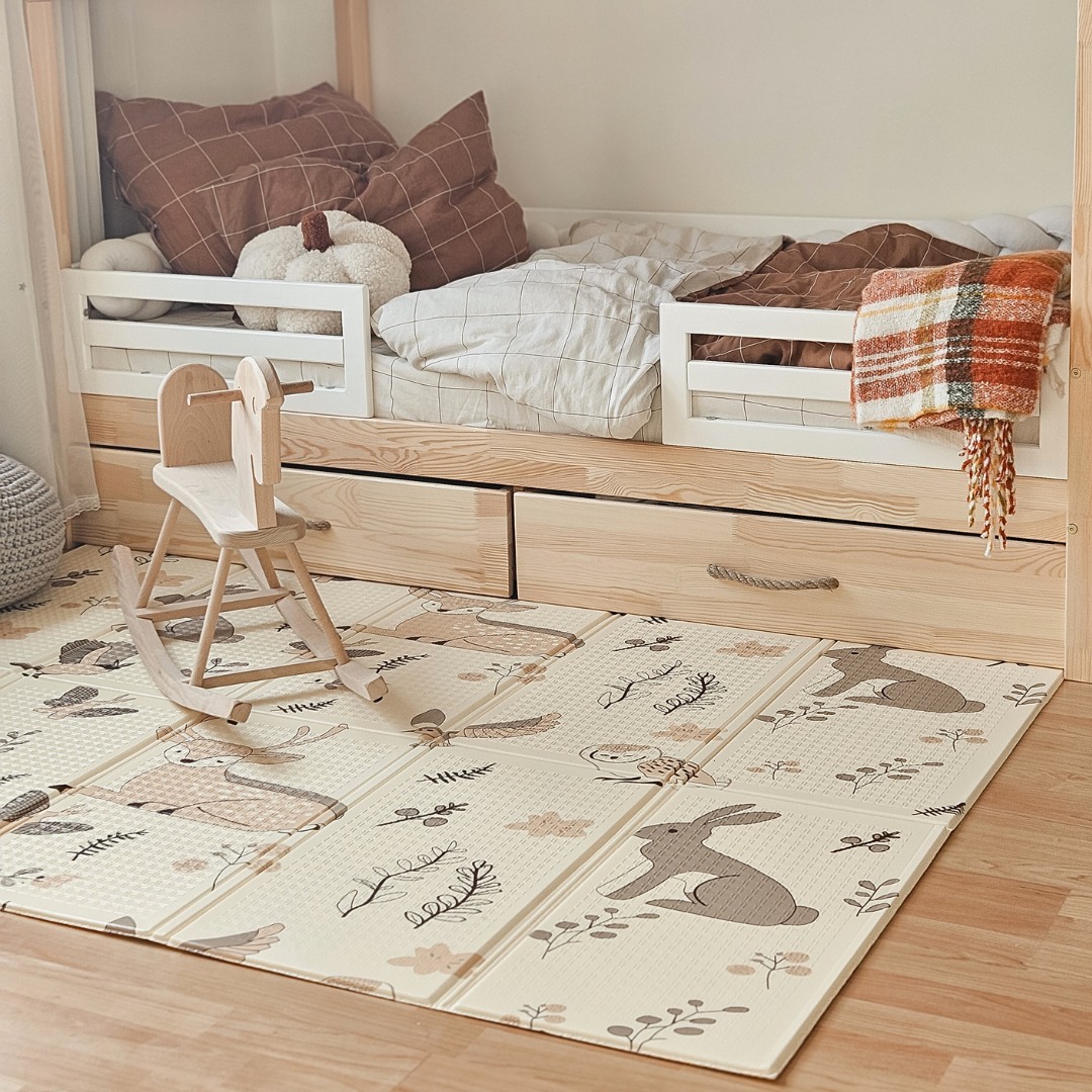 Kaksipuolinen taitettava vaahtomuovimatto 180 x 120 x 1 cm - Magic Forest/Autumn Streets - boho